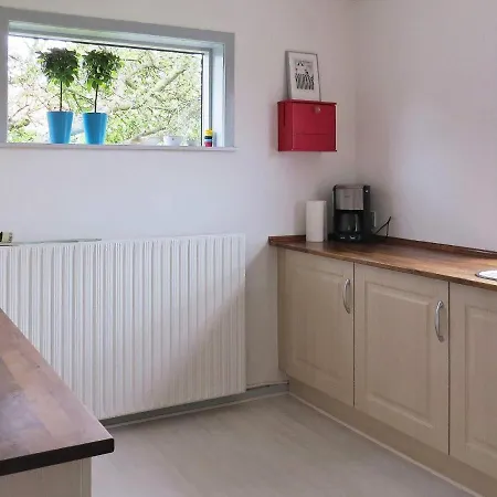 Holiday Home Hals Cxix بيت للعطل *